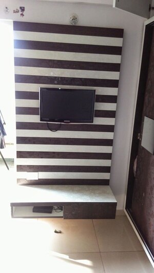 Furnished Amenities in 3 BHK Apartment at Goyal Orchid Park, Kr Puram – for Rent