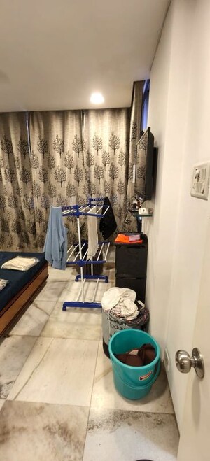 Bedroom in 1 BHK Apartment at Mistry Chamber, Colaba – for Rent