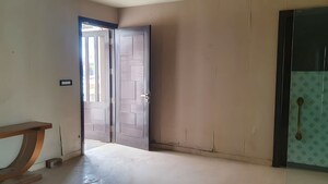 Room in  Independent House at Khurla Kingra – for Sale