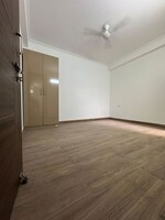 1 BHK + Servant Room,Extra Room 450 Sq.Ft. Builder Floor in Chattarpur