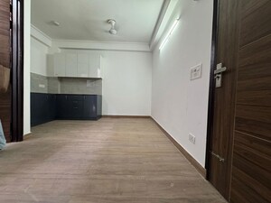Room in 1 BHK Builder Floor at Chattarpur – for Rent