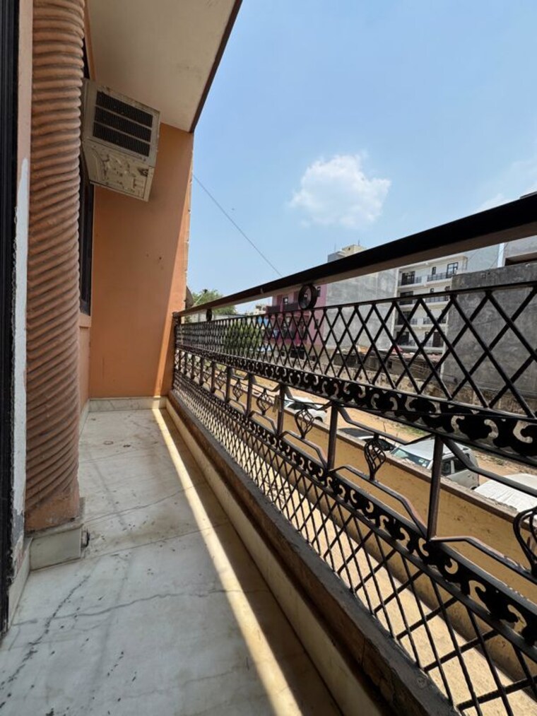 Balcony, chattarpur 1 Bedroom 450 Sq.Ft. Builder Floor In Chattarpur Delhi 10632481