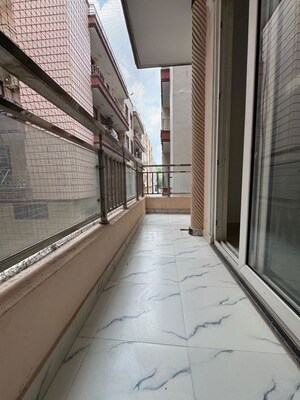 Balcony in 1 BHK Builder Floor at Chattarpur – for Rent