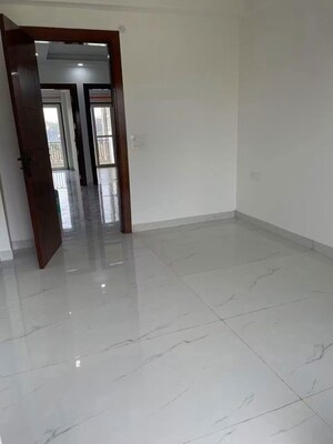 Room in 1 BHK Apartment at Chattarpur – for Rent