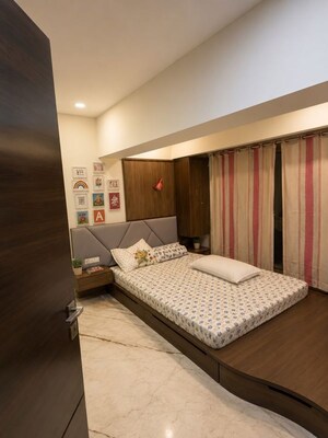 2 BHK Apartment For Sale in Kamal Kunj Vile Parle, Vile Parle West