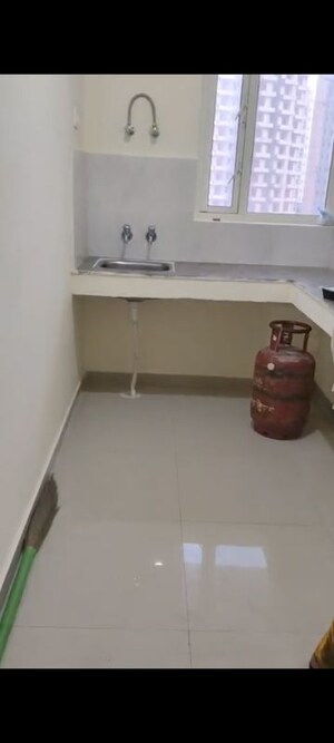 Furnished Amenities in 2 BHK Apartment at Pyramid Square 67A, Sector 67 – for Sale