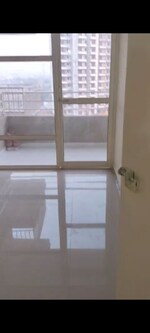 2 BHK 900 Sq.Ft. Apartment in Pyramid Square 67A
