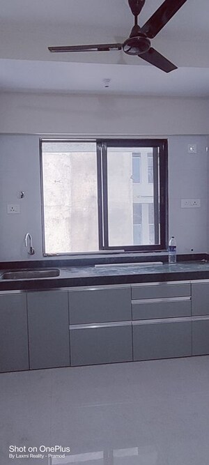 Kitchen in 1.5 BHK Apartment at Dadar West – for Rent