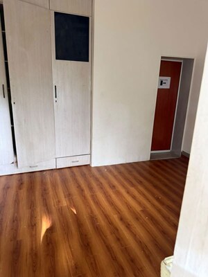Bedroom in 2 BHK Apartment at Darvesh Belleza, Khar West – for Rent