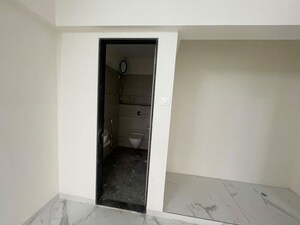 Room in 3 BHK Apartment at Dosti Mezzo 22, Sion East – for Rent