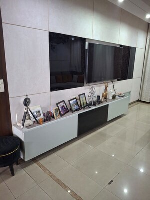 Kitchen in 4 BHK Apartment at Parsvnath Panorama, Sector Swarn Nagri – for Sale