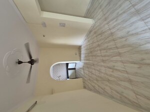 Bathroom in 3.5 BHK Builder Floor at Mayur Vihar – for Rent