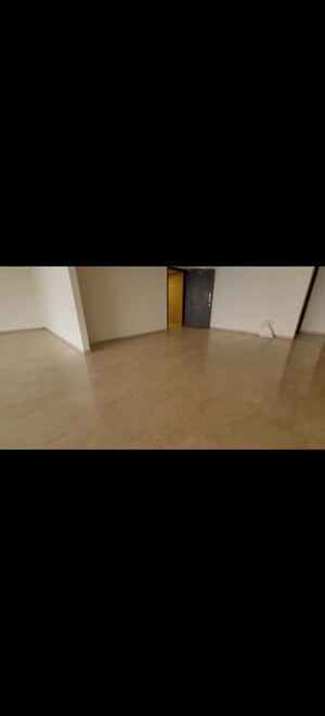 Room in 5 BHK Apartment at Hiranandani Basilius, Ghodbunder Road – for Sale