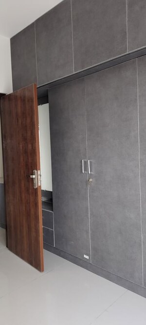 Furnished Amenities in 2 BHK Apartment at Halasuru – for Sale