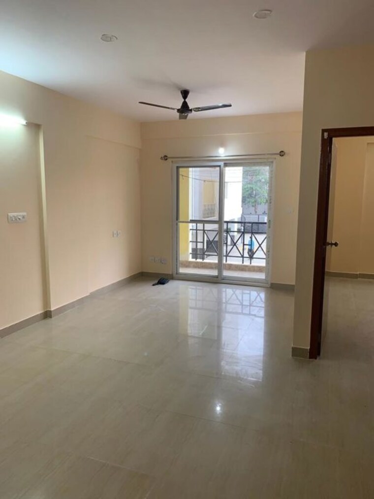 Room, hegde nagar 5 Bedroom 4300 Sq.Ft. Independent House In Hegde Nagar Bangalore 9726748