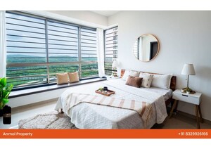 Bedroom in 2.5 BHK Apartment at Oberoi Realty Woods, Goregaon East – for Sale
