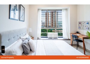 Bedroom in 2.5 BHK Apartment at Oberoi Realty Woods, Goregaon East – for Sale