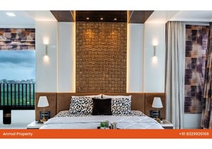 Bedroom in 5 BHK Apartment at Oberoi Realty Esquire, Goregaon East – for Sale