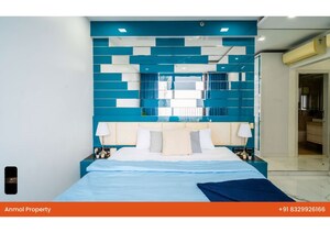 Bedroom in 5 BHK Apartment at Oberoi Realty Esquire, Goregaon East – for Sale