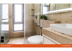 Bathroom in 5 BHK Apartment at Oberoi Realty Esquire, Goregaon East – for Sale