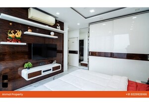 5 BHK Apartment – Exterior View View at Oberoi Realty Esquire, Goregaon East - for Sale
