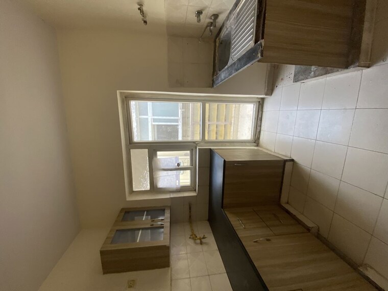 Kitchen, bptp-park-floors-i 3 Bedroom 1458 Sq.Ft. Apartment In Sector 77 Faridabad 10632656