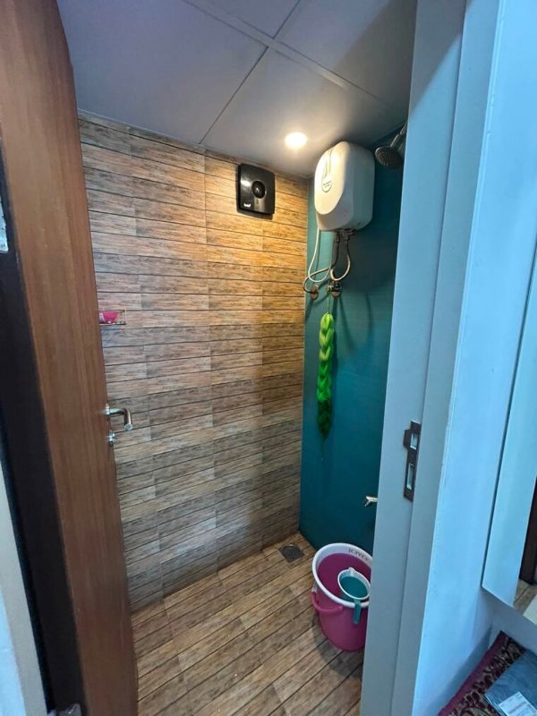 Washroom, lodha-crown-quality-homes 1 Bedroom 450 Sq.Ft. Apartment In Majiwada Thane 10628769
