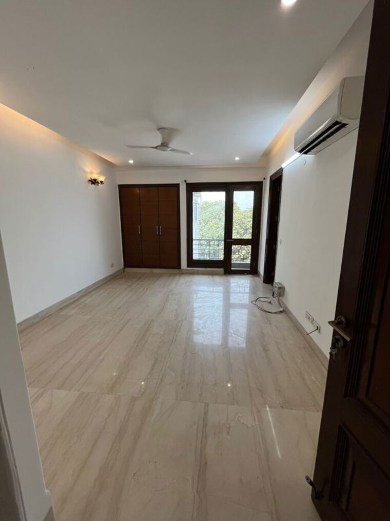 Bedroom, greater kailash i 4 Bedroom 2800 Sq.Ft. Builder Floor In Greater Kailash I Delhi 10632671