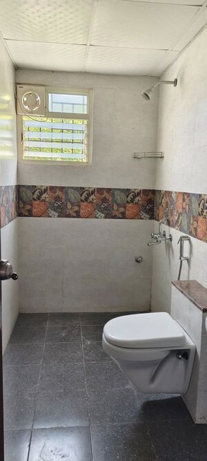 Bedroom in 3 BHK Apartment at Vs Raintree, Halasuru – for Sale