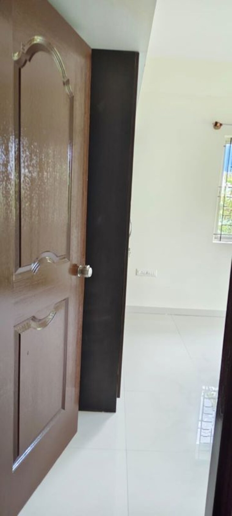 Bathroom, vs-raintree 3 Bedroom 1500 Sq.Ft. Apartment In Halasuru Bangalore 10632680