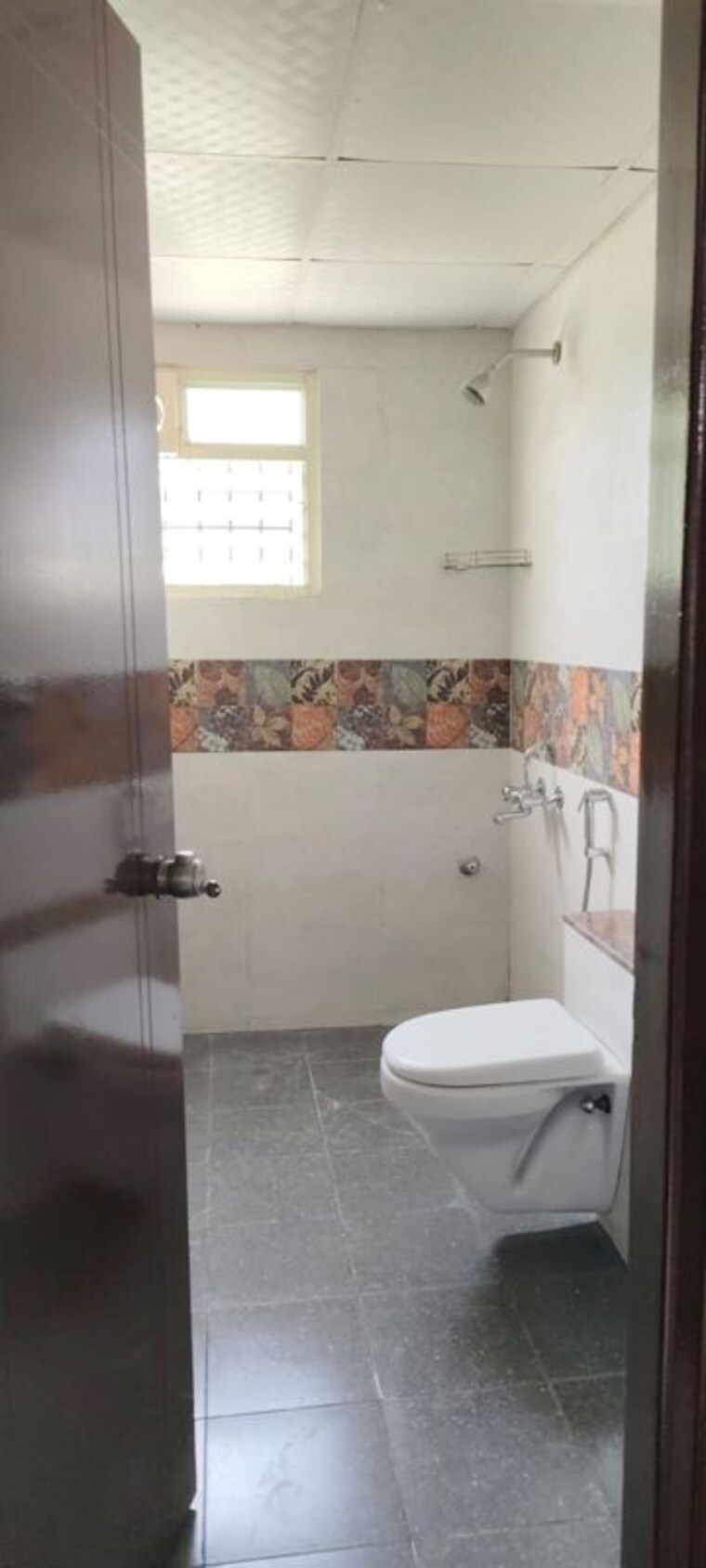 Bathroom, vs-raintree 3 Bedroom 1500 Sq.Ft. Apartment In Halasuru Bangalore 10632680