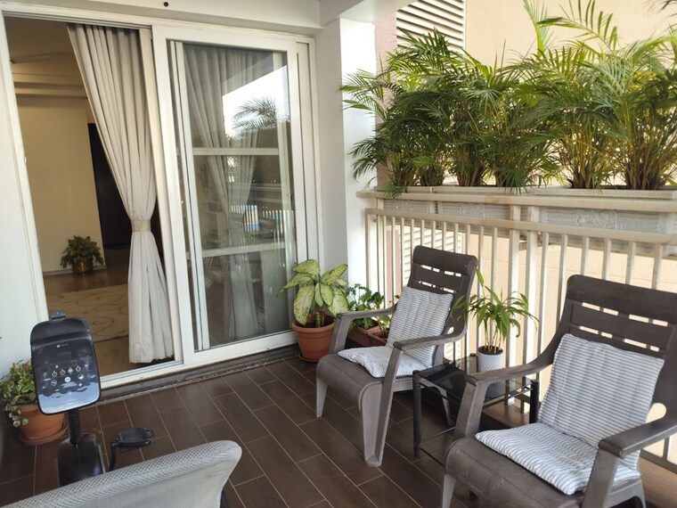 Balcony, universal-botanika-tower-a-and-b 4 Bedroom 4012 Sq.Ft. Apartment In Gachibowli Hyderabad 10620591