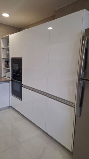 Room in 4 BHK Apartment at Universal Botanika Tower A And B, Gachibowli – for Sale