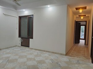 Room in 4 BHK Builder Floor at Vasant Vihar – for Rent