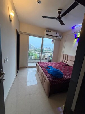 Bedroom in 2 BHK Apartment at Signature Global Prime, Sector 63a – for Rent