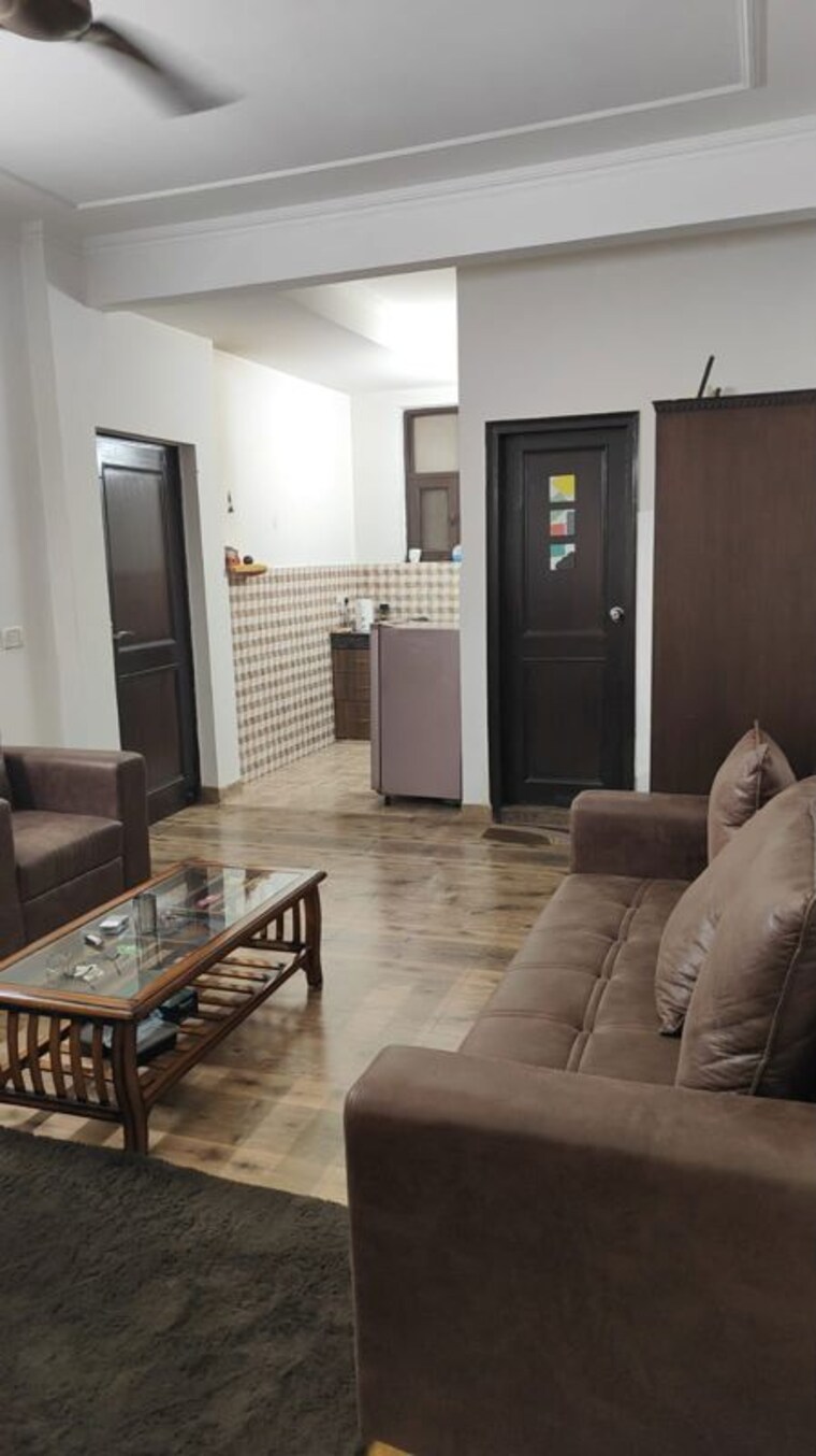 Living Room, ansal-sushant-lok-i 1 RK 600 Sq.Ft. Builder Floor In Sector 43 Gurgaon 10632712