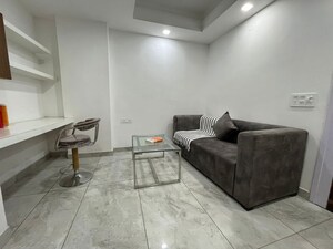 Living Room in 1 BHK Builder Floor at Ansal Sushant Lok I, Sector 43 – for Rent