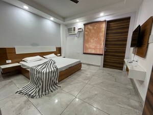 Bedroom in 1 BHK Builder Floor at Ansal Sushant Lok I, Sector 43 – for Rent