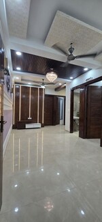 2 BHK 950 Sq.Ft. Builder Floor in Gyan Khand II