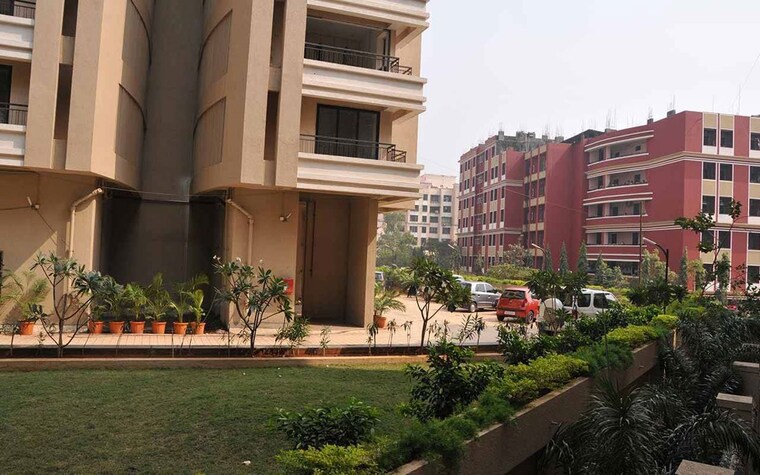 Exterior View, satellite-royale 2 Bedroom 750 Sq.Ft. Apartment In Goregaon East Mumbai 10632768