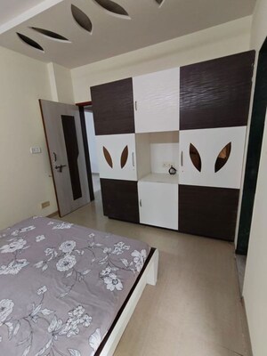 Team Area in 2 BHK Apartment at Althan – for Rent