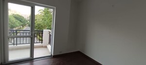 Room in 4 BHK Builder Floor at BPTP Parkland, Sector 75 – for Sale