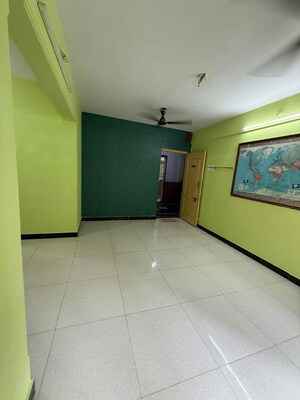 Room in 2 BHK Apartment at Cosmos Residancy, Kavesar – for Rent