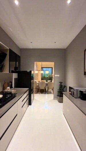 Team Area in 2 BHK Apartment at Dhankawadi – for Sale