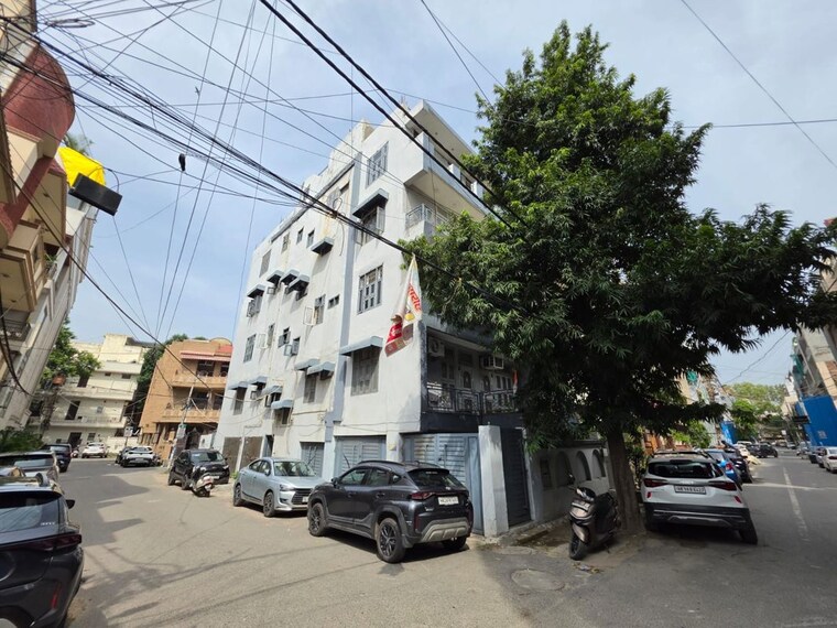 Exterior View, rajouri garden 3 Bedroom 1800 Sq.Ft. Builder Floor In Rajouri Garden Delhi 10511596