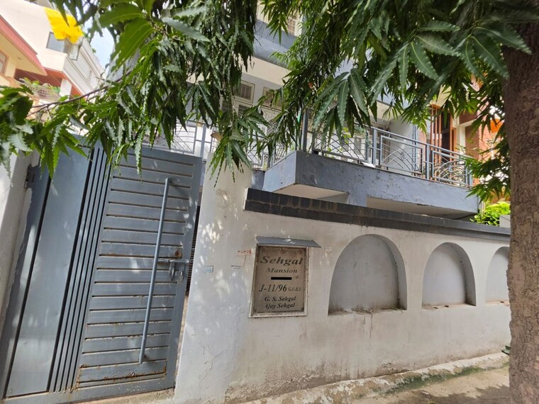 Exterior View, rajouri garden 3 Bedroom 1800 Sq.Ft. Builder Floor In Rajouri Garden Delhi 10511596