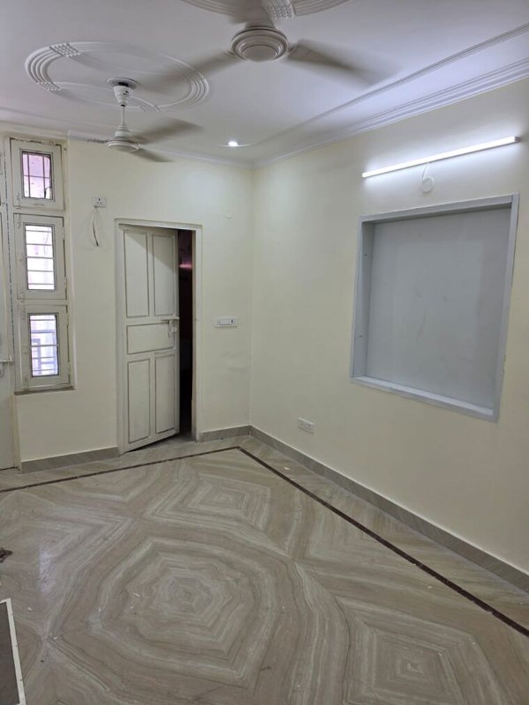 Bedroom, rajouri garden 3 Bedroom 1800 Sq.Ft. Builder Floor In Rajouri Garden Delhi 10511596