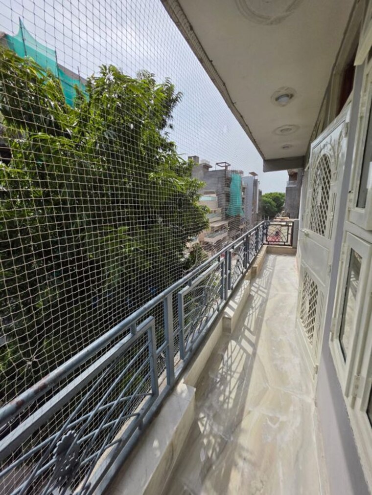 Balcony, rajouri garden 3 Bedroom 1800 Sq.Ft. Builder Floor In Rajouri Garden Delhi 10511596