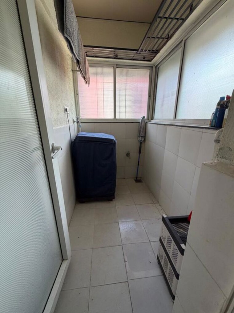 Bathroom, rohan-mithila 2 Bedroom 750 Sq.Ft. Apartment In Viman Nagar Pune 10632808