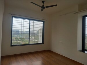 Room in 3 BHK Apartment at Pristine ILife, Mundhwa – for Rent